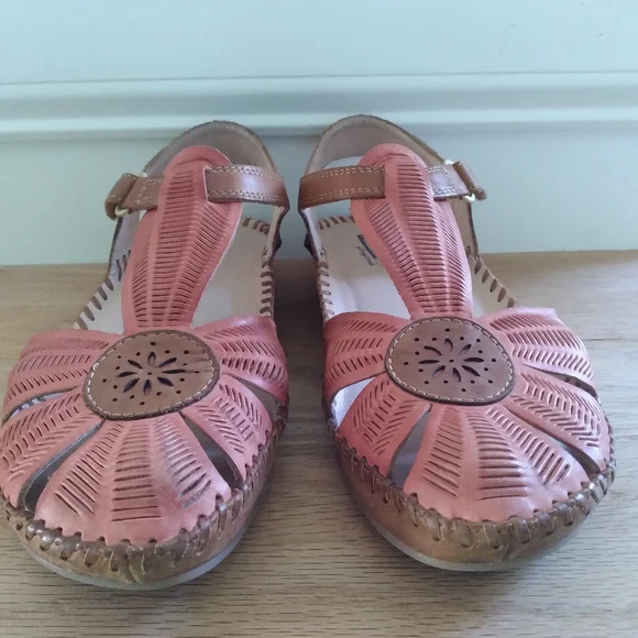 Pickolinos Spanish Leather Sandals - Picture 6 of 8